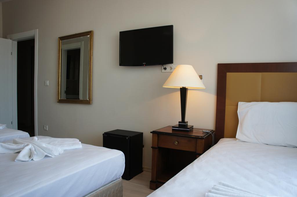 Academia Hotel Istanbul Room photo