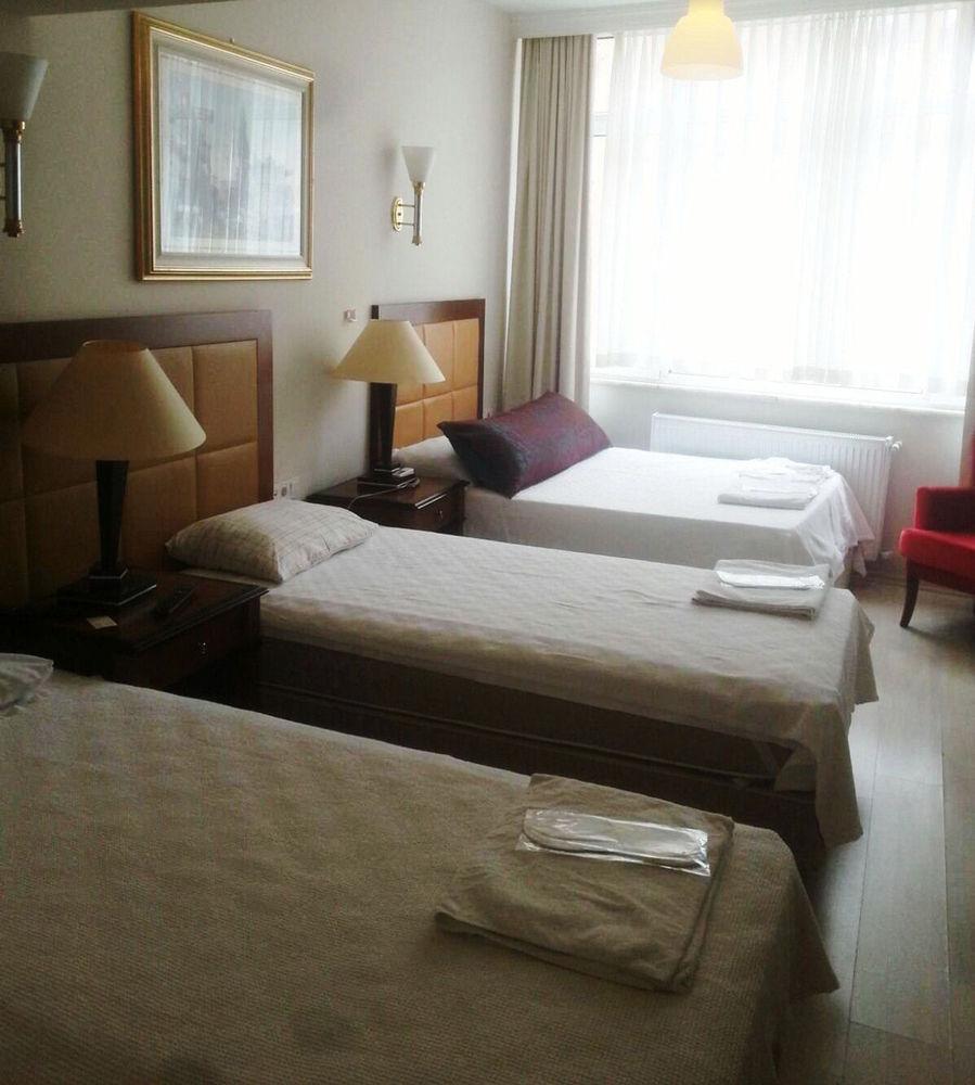 Academia Hotel Istanbul Exterior photo